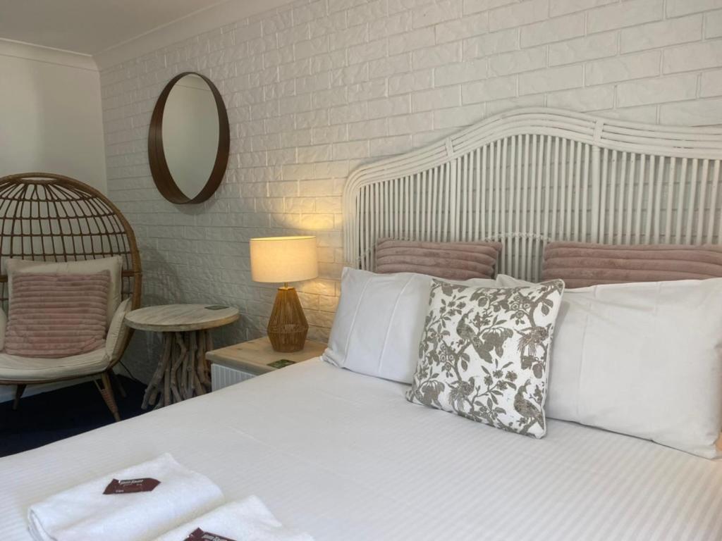 Beachmere Palms Motel Ngoại thất bức ảnh